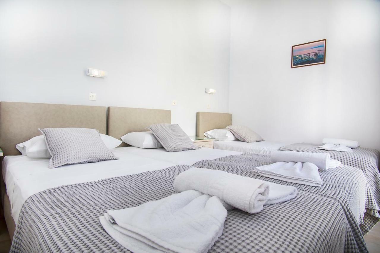 Lalos Rooms Parikia  Exterior photo