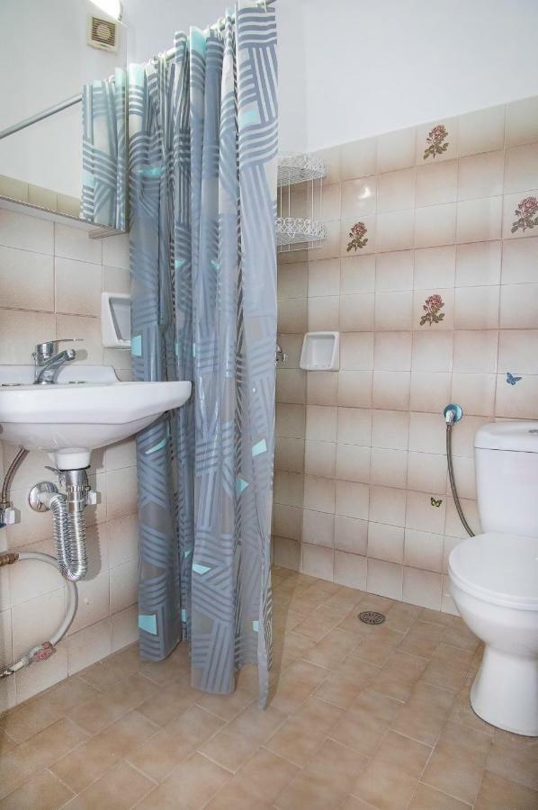 Lalos Rooms Parikia  Exterior photo