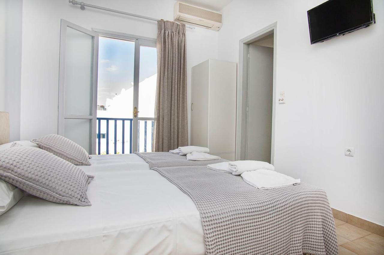 Lalos Rooms Parikia  Exterior photo