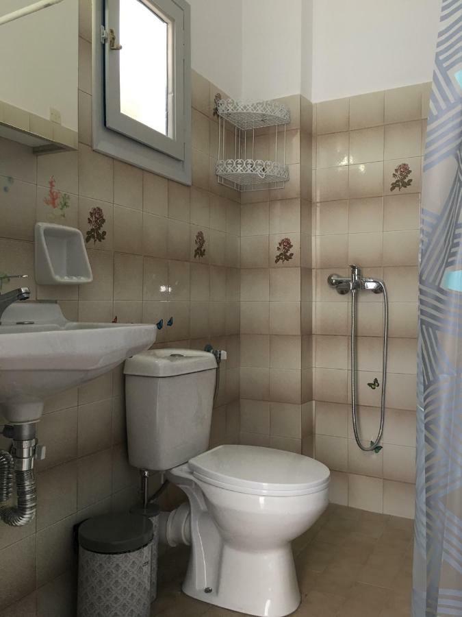 Lalos Rooms Parikia  Exterior photo